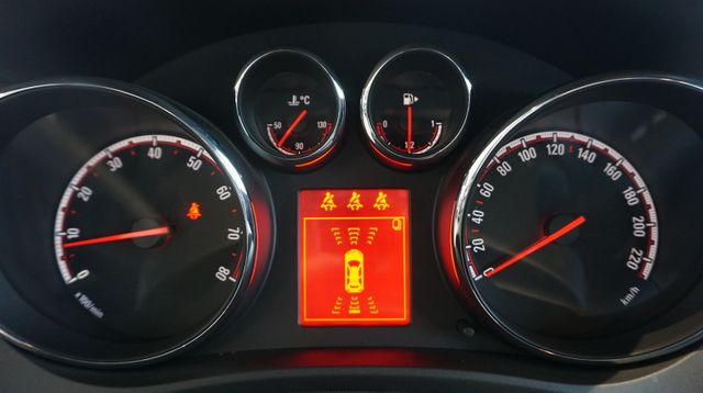 Fahrzeugabbildung Opel Meriva B AUTOMATIK+NAVIGATION+TEMPOMAT+PDC Editi