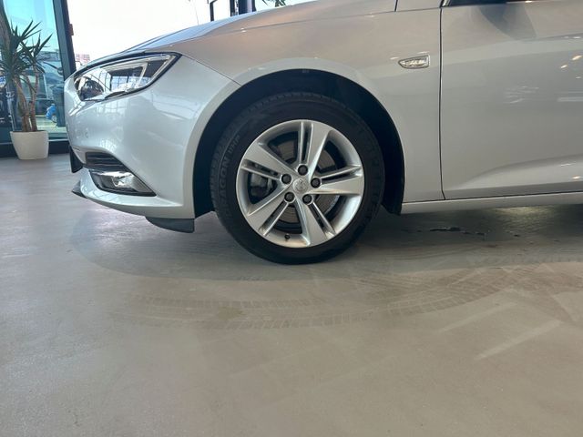 Fahrzeugabbildung Opel Insignia AUTOMATIK+NAVIGATION+KAMERA+PDC+TEMPOM