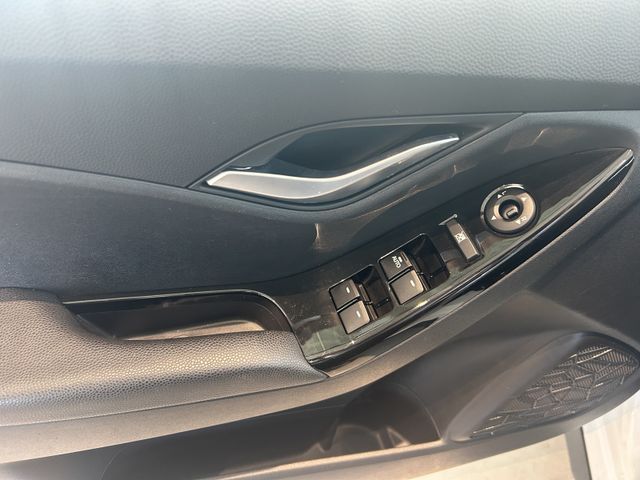 Fahrzeugabbildung Hyundai ix20 CROSSLINE AUTOMATIK+PDC+EINPARKHILFE