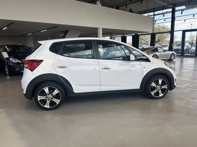 Fahrzeugabbildung Hyundai ix20 CROSSLINE AUTOMATIK+PDC+EINPARKHILFE
