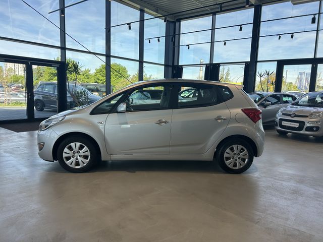 Fahrzeugabbildung Hyundai ix20 AUTOMATIK+SITZHEIZUNG+PDC ix20 FIFA world C