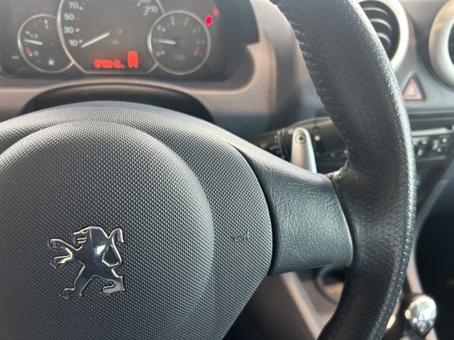 Fahrzeugabbildung Peugeot 1007 AUTOMATIK+EINPARKHILFE+TÜV ASU NEU 1007 Pre