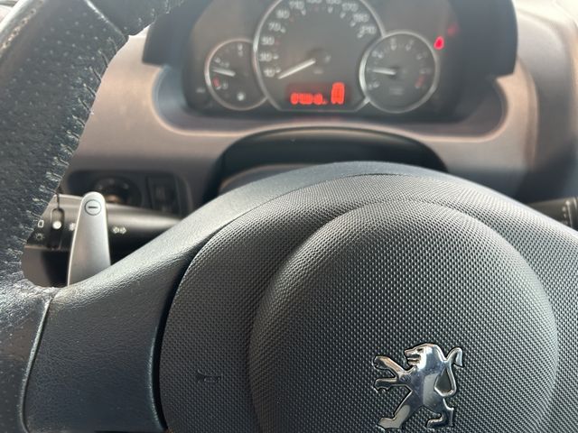 Fahrzeugabbildung Peugeot 1007 AUTOMATIK+EINPARKHILFE+TÜV ASU NEU 1007 Pre