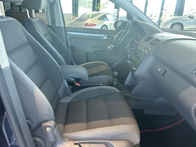 Fahrzeugabbildung Volkswagen Touran SITZHEIZUNG+TEMPOMAT+7 SITZE+PDC Touran C