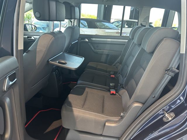 Fahrzeugabbildung Volkswagen Touran SITZHEIZUNG+TEMPOMAT+7 SITZE+PDC Touran C