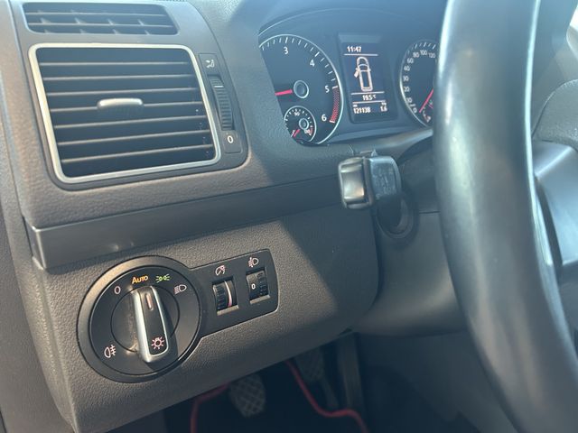 Fahrzeugabbildung Volkswagen Touran SITZHEIZUNG+TEMPOMAT+7 SITZE+PDC Touran C