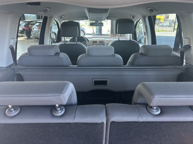 Fahrzeugabbildung Volkswagen Touran SITZHEIZUNG+TEMPOMAT+7 SITZE+PDC Touran C
