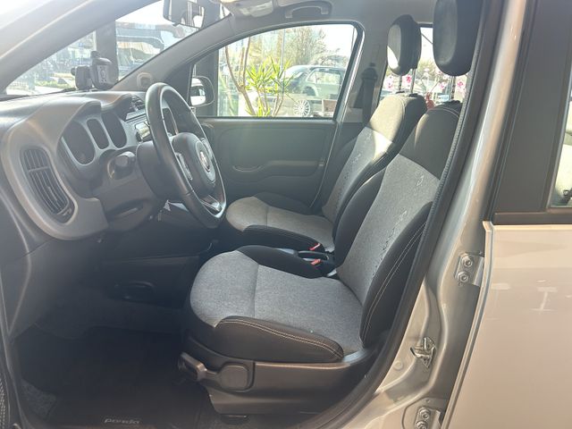 Fahrzeugabbildung Fiat Panda AUTOMATIK+1 HAND+EINPARKHILFE+ALU Panda Lo