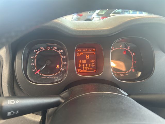 Fahrzeugabbildung Fiat Panda AUTOMATIK+1 HAND+EINPARKHILFE+ALU Panda Lo