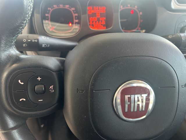 Fahrzeugabbildung Fiat Panda AUTOMATIK+1 HAND+EINPARKHILFE+ALU Panda Lo
