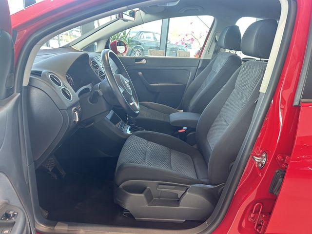 Fahrzeugabbildung Volkswagen Golf AUTOMATIK+1 HAND+EINPARKHILFE Golf Plus VI