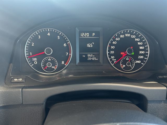 Fahrzeugabbildung Volkswagen Golf AUTOMATIK+1 HAND+EINPARKHILFE Golf Plus VI