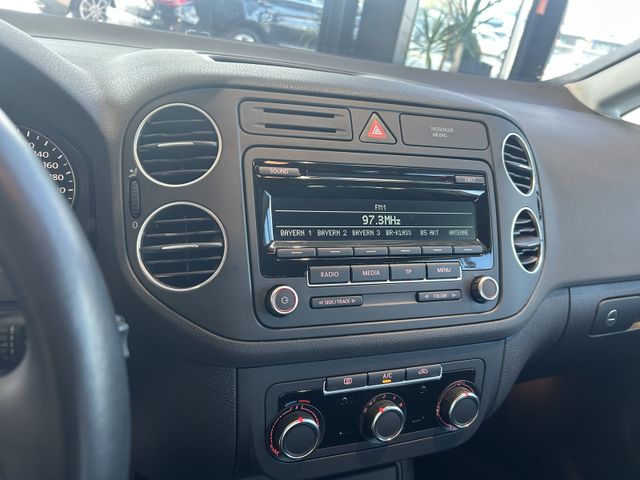 Fahrzeugabbildung Volkswagen Golf AUTOMATIK+1 HAND+EINPARKHILFE Golf Plus VI