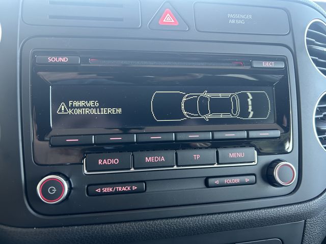 Fahrzeugabbildung Volkswagen Golf AUTOMATIK+1 HAND+EINPARKHILFE Golf Plus VI