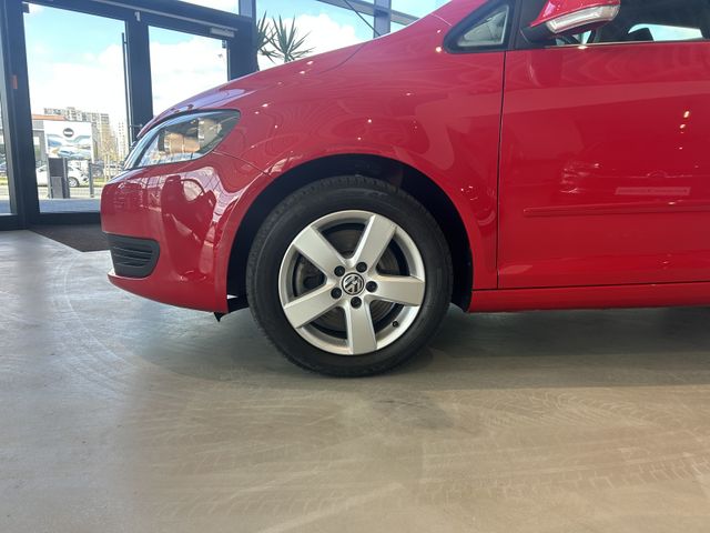 Fahrzeugabbildung Volkswagen Golf AUTOMATIK+1 HAND+EINPARKHILFE Golf Plus VI