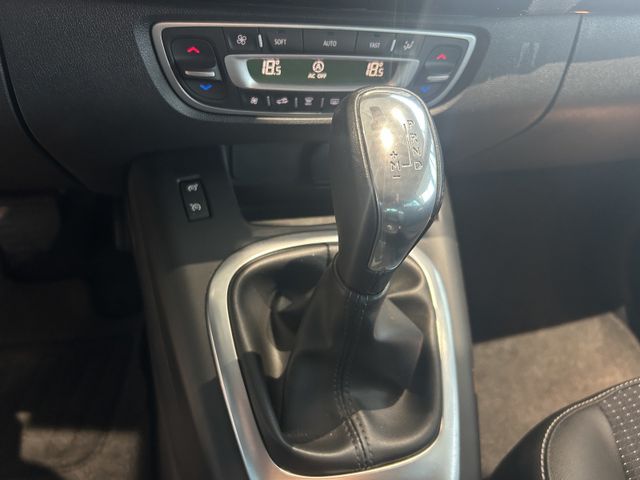 Fahrzeugabbildung Renault Scenic Scenic III Grand BOSE Edition AUTOMATIK+