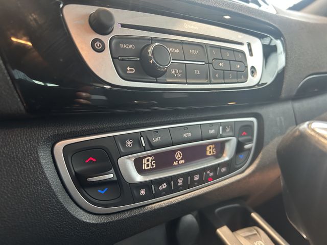 Fahrzeugabbildung Renault Scenic Scenic III Grand BOSE Edition AUTOMATIK+