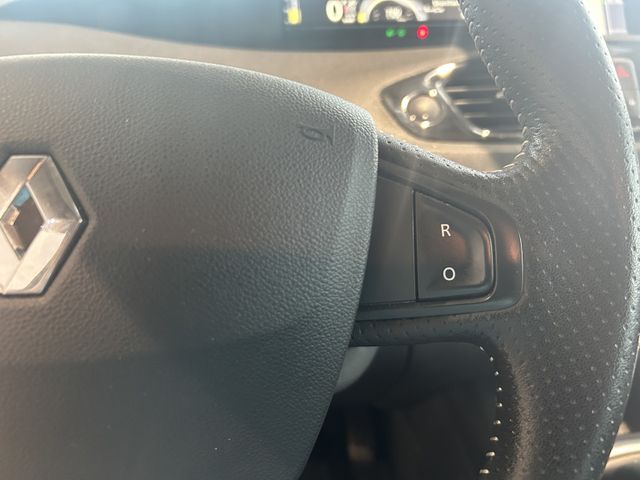 Fahrzeugabbildung Renault Scenic Scenic III Grand BOSE Edition AUTOMATIK+
