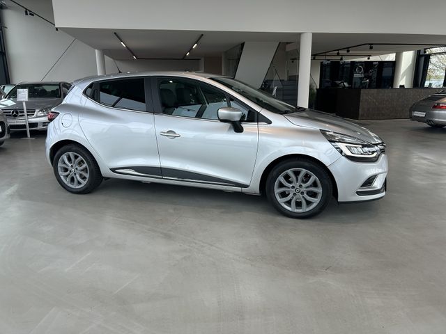 Renault Clio AUTOMATIK+NAVIGATION+PDC+TEMPOMAT Clio IV