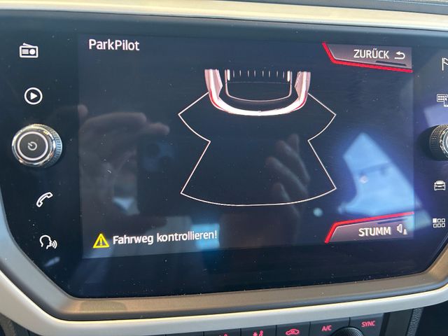 Fahrzeugabbildung Seat Arona AUTOMATIK+NAVI+SHZ+PDC+LED Arona Xcellence