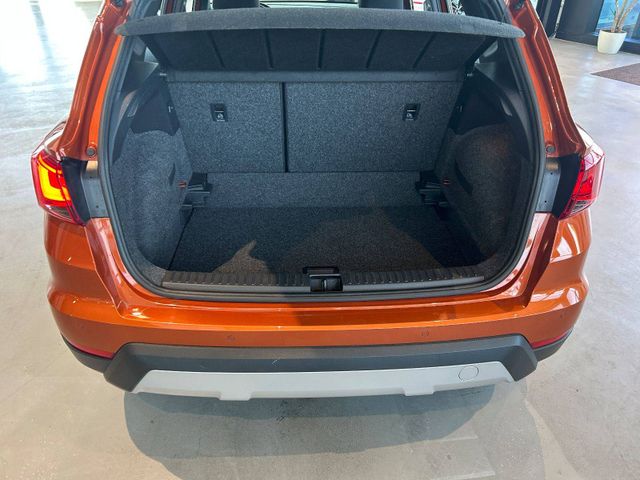 Fahrzeugabbildung Seat Arona AUTOMATIK+NAVI+SHZ+PDC+LED Arona Xcellence