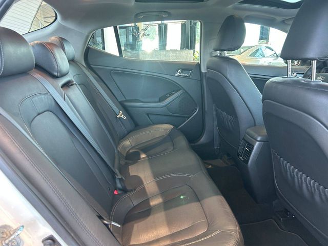 Fahrzeugabbildung Kia Optima AUTOMATIK+NAVI+KAMERA+LEDER+PANO Optima S