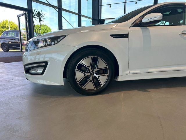 Fahrzeugabbildung Kia Optima AUTOMATIK+NAVI+KAMERA+LEDER+PANO Optima S
