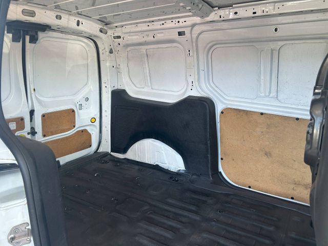 Fahrzeugabbildung Ford Transit AHK+KLIMA+EINPARKHILFE Transit Connect K