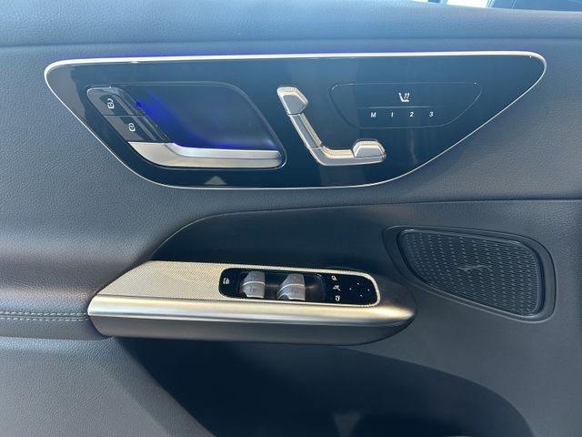 Fahrzeugabbildung Mercedes-Benz GLC 220 AUTOMATIK+NAVI+LEDER+360C KAMERA+LED GLC