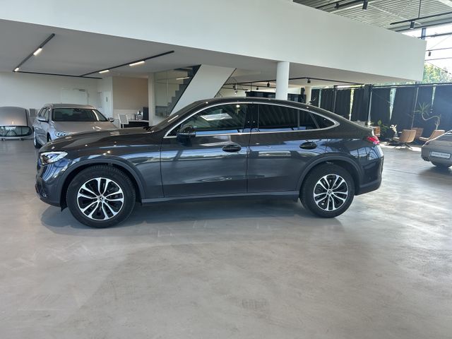 Fahrzeugabbildung Mercedes-Benz GLC 220 AUTOMATIK+NAVI+LEDER+360C KAMERA+LED GLC