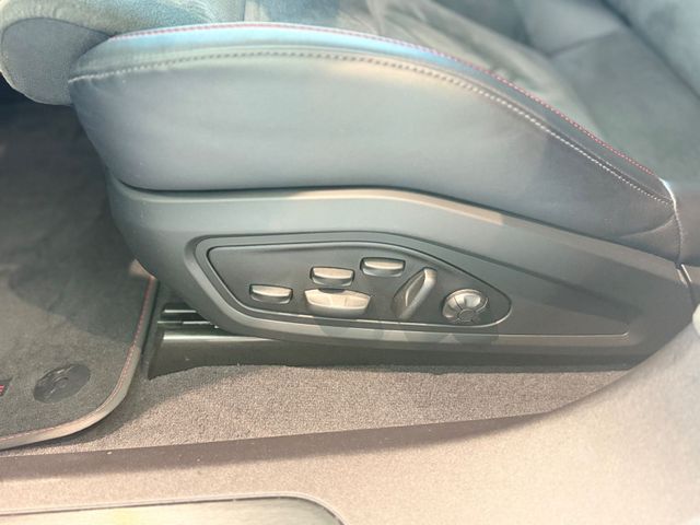 Fahrzeugabbildung Porsche Taycan Taycan GTS SportDesign Carbon PPF BOSE 3