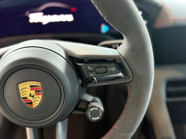 Fahrzeugabbildung Porsche Taycan Taycan GTS SportDesign Carbon PPF BOSE 3