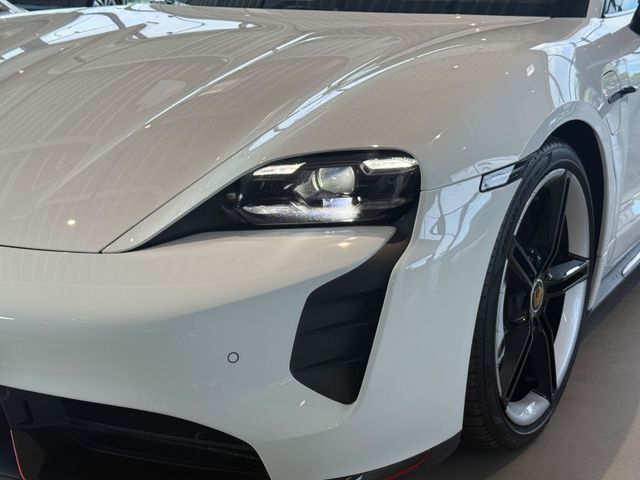 Fahrzeugabbildung Porsche Taycan Taycan GTS SportDesign Carbon PPF BOSE 3