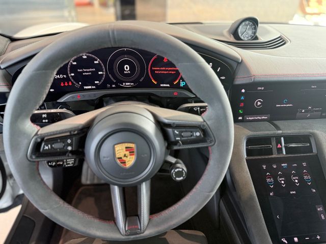 Fahrzeugabbildung Porsche Taycan Taycan GTS SportDesign Carbon PPF BOSE 3