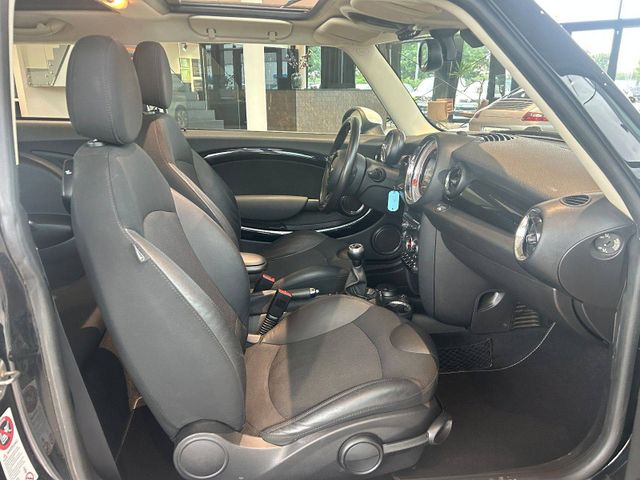Fahrzeugabbildung MINI COOPER NAVI+PANO+XENON+SHZ+PDC+TEMPOMAT COOPER M