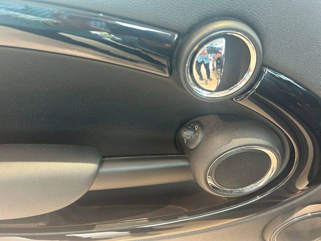 Fahrzeugabbildung MINI COOPER NAVI+PANO+XENON+SHZ+PDC+TEMPOMAT COOPER M