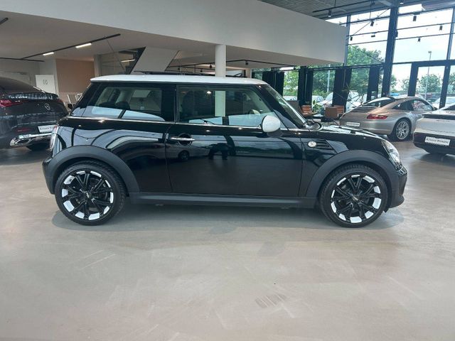 Fahrzeugabbildung MINI COOPER NAVI+PANO+XENON+SHZ+PDC+TEMPOMAT COOPER M