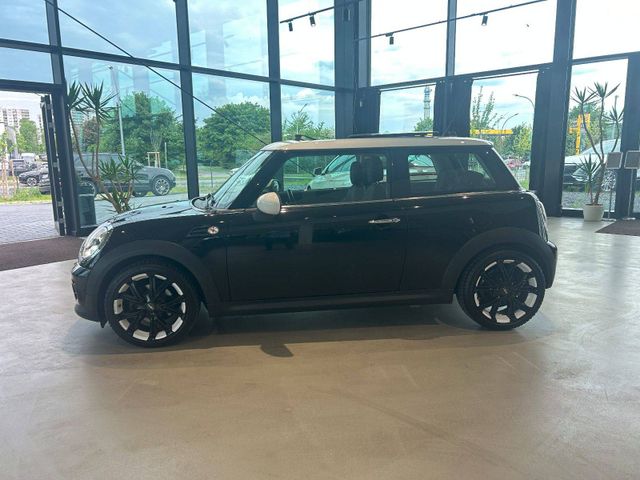 Fahrzeugabbildung MINI COOPER NAVI+PANO+XENON+SHZ+PDC+TEMPOMAT COOPER M