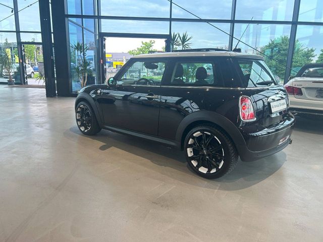Fahrzeugabbildung MINI COOPER NAVI+PANO+XENON+SHZ+PDC+TEMPOMAT COOPER M