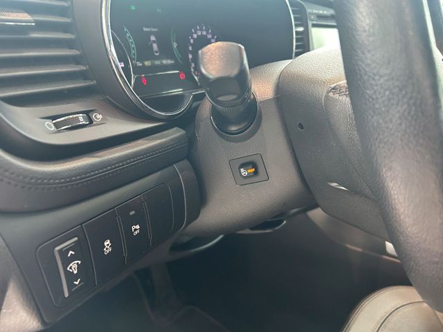 Fahrzeugabbildung Kia Optima AUTOMATIK+NAVI+KAMERA+LEDER+PANO Optima S