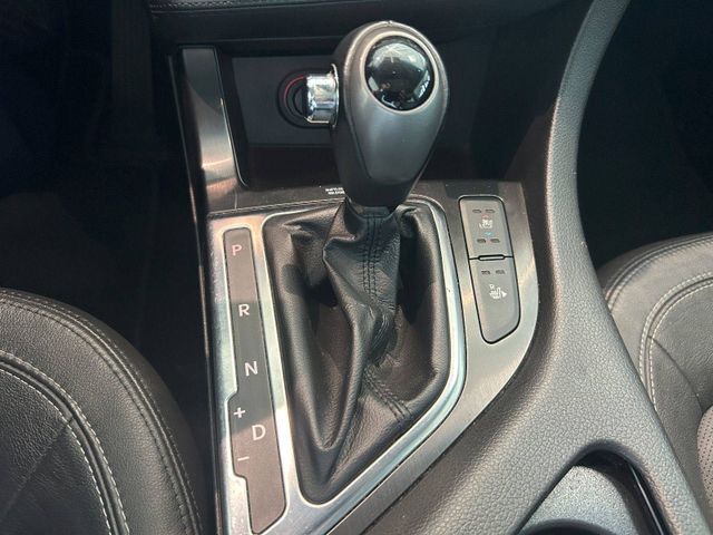 Fahrzeugabbildung Kia Optima AUTOMATIK+NAVI+KAMERA+LEDER+PANO Optima S