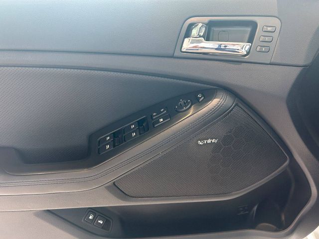 Fahrzeugabbildung Kia Optima AUTOMATIK+NAVI+KAMERA+LEDER+PANO Optima S