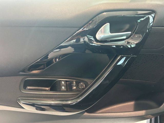 Fahrzeugabbildung Peugeot 208 TEMPOMAT+EINPARKHILFE+TÜV ASU NEU 208 Active