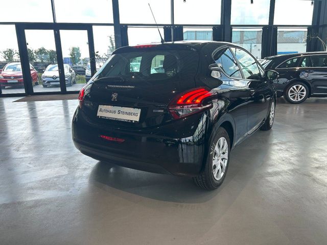 Fahrzeugabbildung Peugeot 208 TEMPOMAT+EINPARKHILFE+TÜV ASU NEU 208 Active