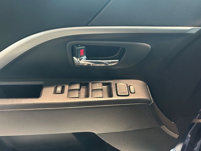 Fahrzeugabbildung Mazda 5 Center-Line AHK+SITZHEIZUNG+TEMPOMAT+PDC+7 SIT