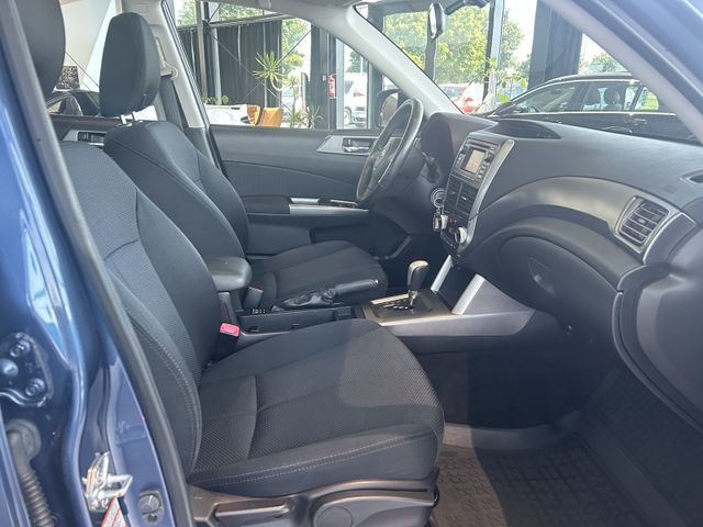 Fahrzeugabbildung Subaru Forester AUTOMATIK+KAMERA+PANO+AHK+SHZ+PDC Fores