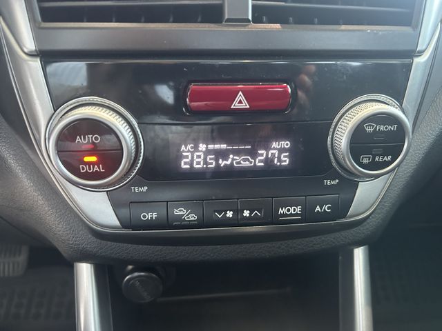 Fahrzeugabbildung Subaru Forester AUTOMATIK+KAMERA+PANO+AHK+SHZ+PDC Fores