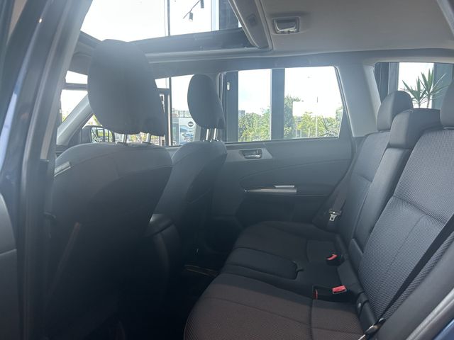 Fahrzeugabbildung Subaru Forester AUTOMATIK+KAMERA+PANO+AHK+SHZ+PDC Fores