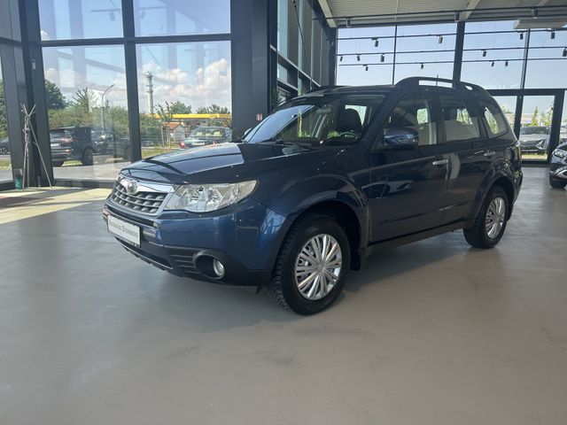 Fahrzeugabbildung Subaru Forester AUTOMATIK+KAMERA+PANO+AHK+SHZ+PDC Fores