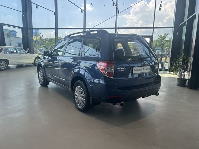 Fahrzeugabbildung Subaru Forester AUTOMATIK+KAMERA+PANO+AHK+SHZ+PDC Fores